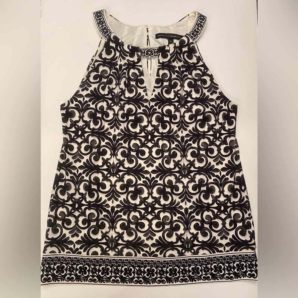White House Black Market Tile-Print knit Halter tank XS lined Black & white. EUC